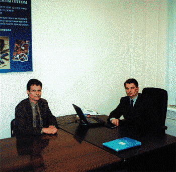 Генеральный директор Юрье Пенни (справа) и зам. ген. директора Константин Курышев